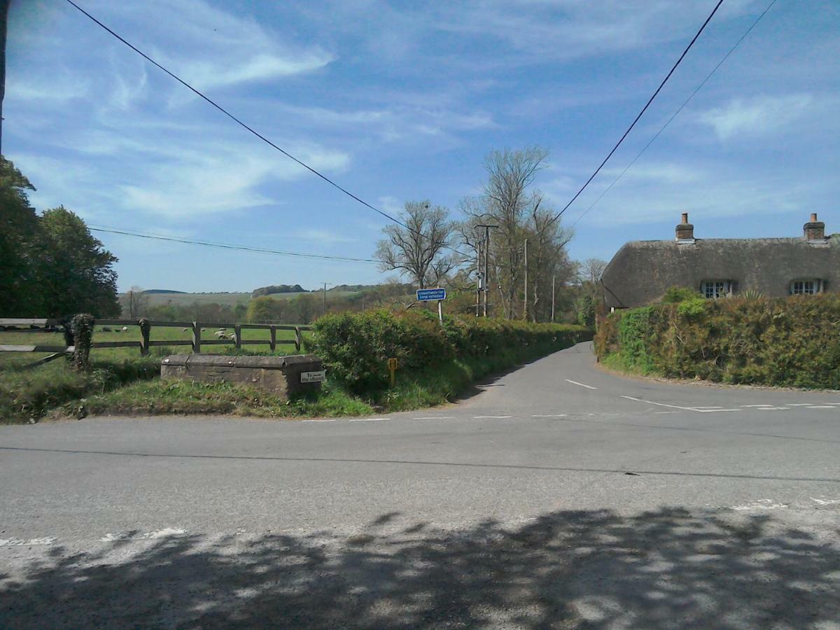 The Crown Inn Alvediston Extérieur photo