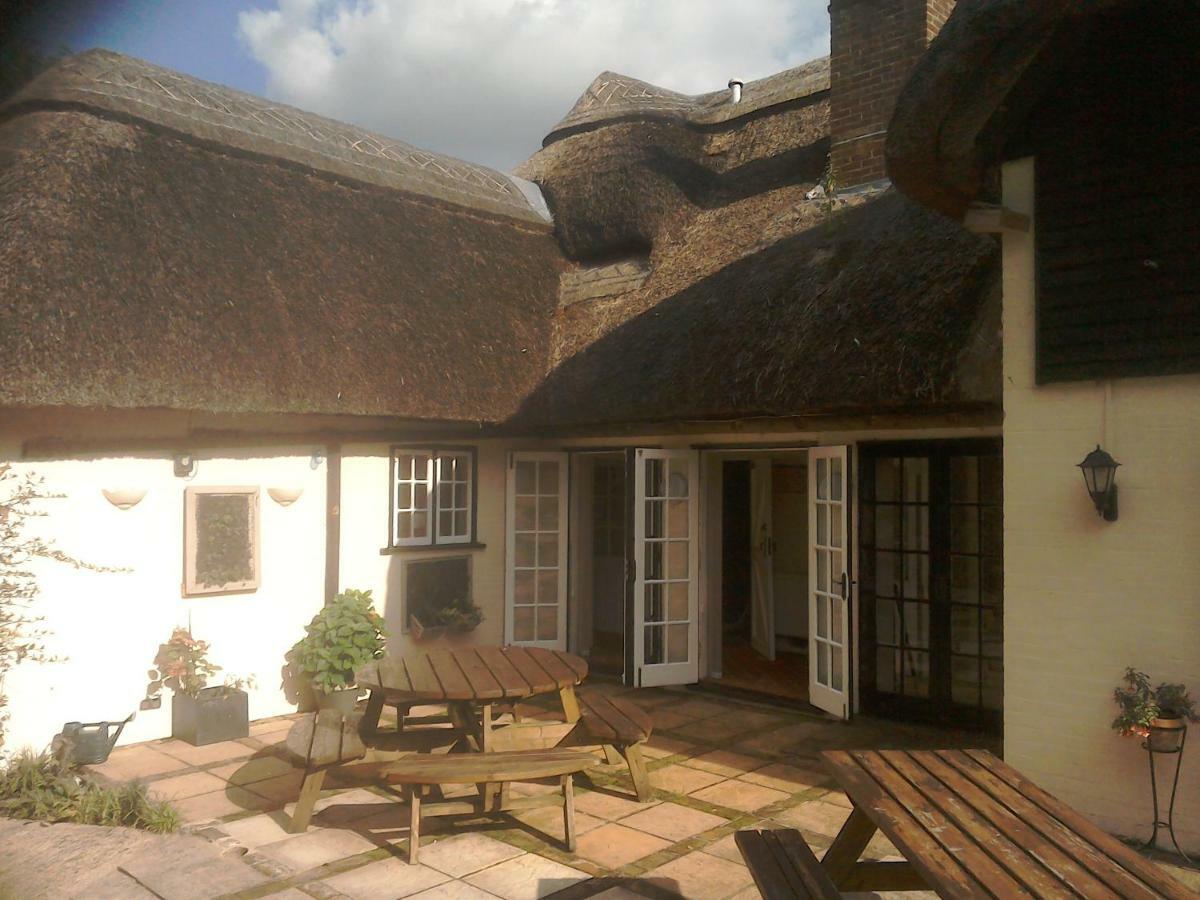 The Crown Inn Alvediston Extérieur photo