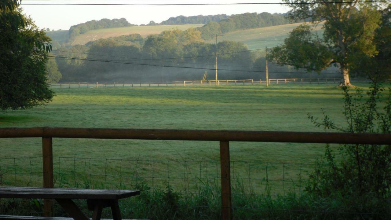 The Crown Inn Alvediston Extérieur photo