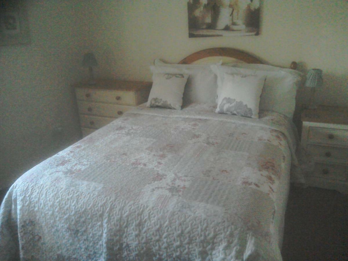 The Crown Inn Alvediston Extérieur photo